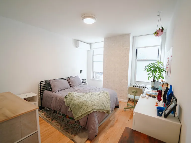 190 Norman Ave #1L — Photo 3