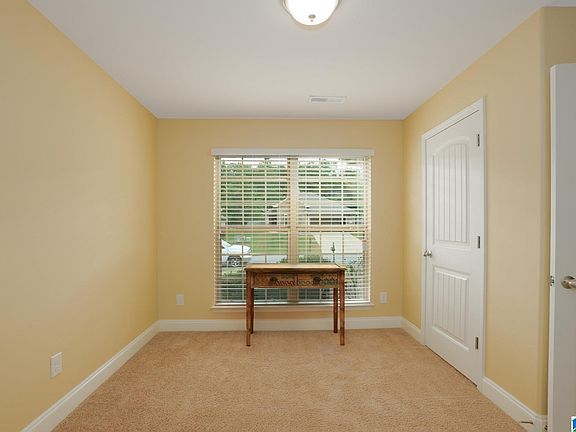 4th image of 300 Ivy Hills Cir