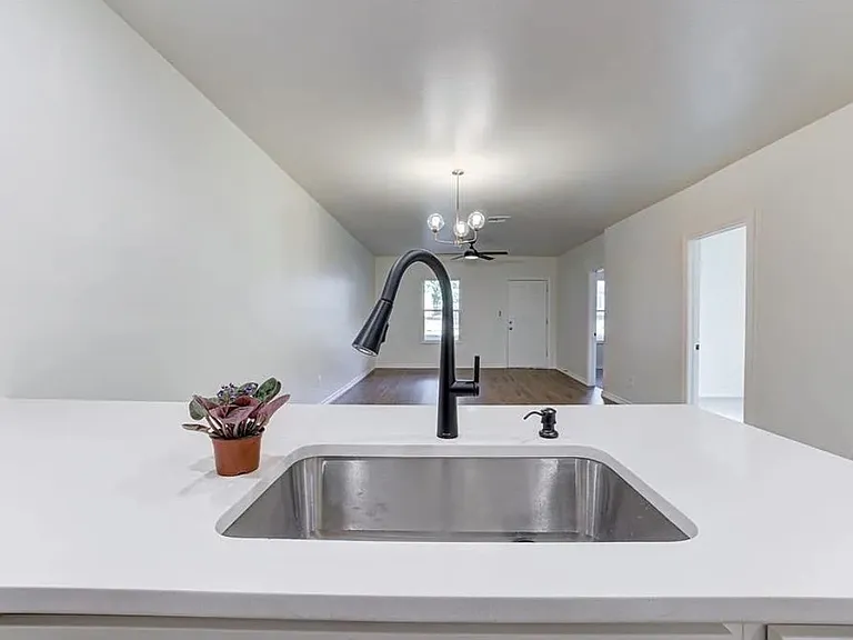 609 E Grant Ave — Photo 8