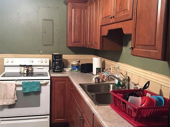 4th image of 17 A P Hill Ave
