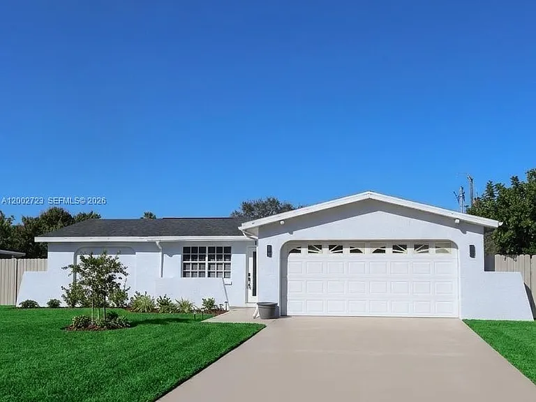1206 SE 23rd Pl — Photo 1