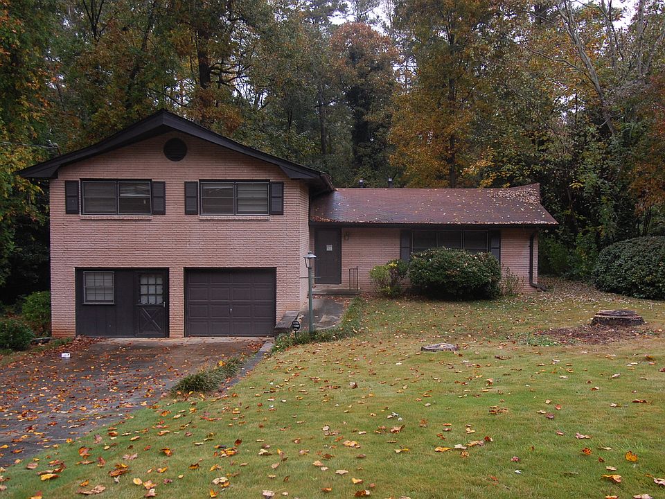 1st image of 4438 Lake Breeze Dr