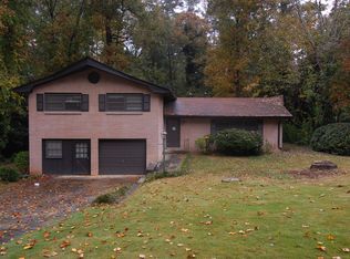 4438 Lake Breeze Dr, Stone Mountain, GA 30083