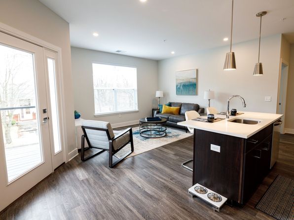 363 Ontario St #A201