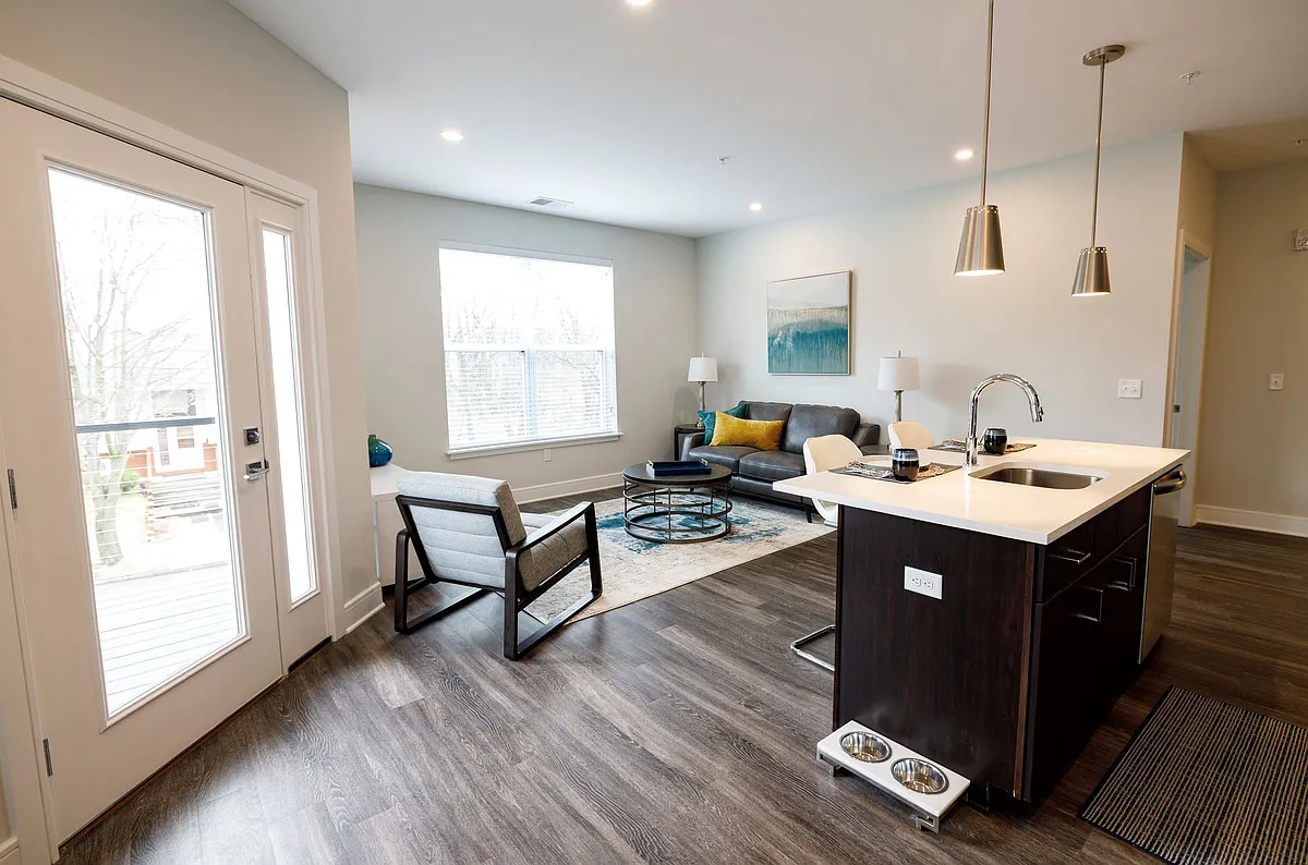 Building Photo - The Rise: Pine Hills