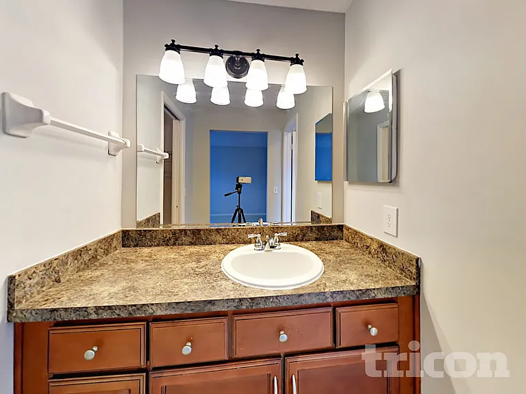 266 Iowa Woods Cir — Photo 7