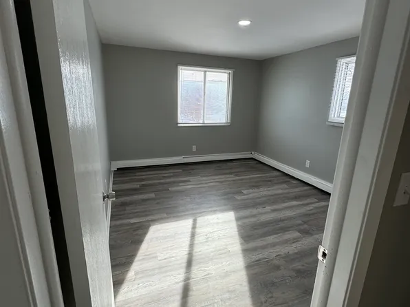 Oak Apartments, 5020 40th Ave #4111-3, Kenosha, WI 53144