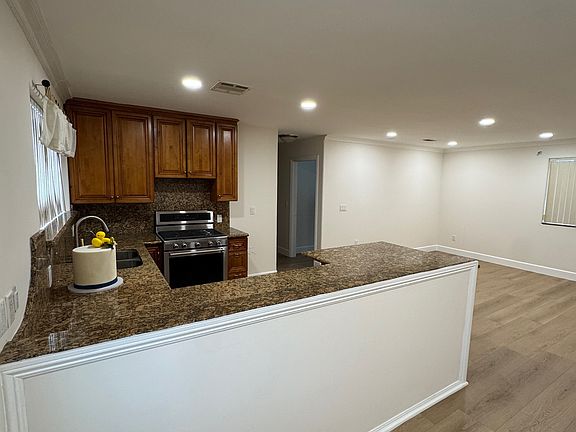 4th image of 9953 France Ave