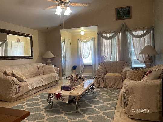 3rd image of 712 Beth Ln