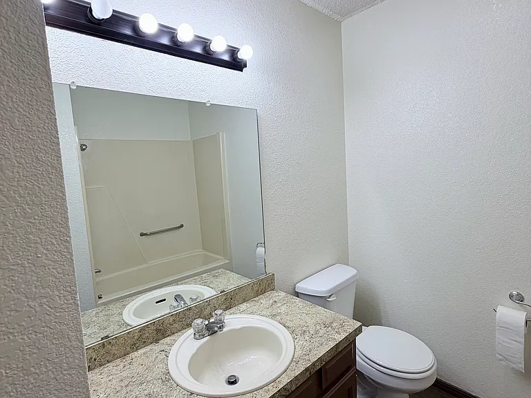 8416 N 116th Pl E — Photo 10