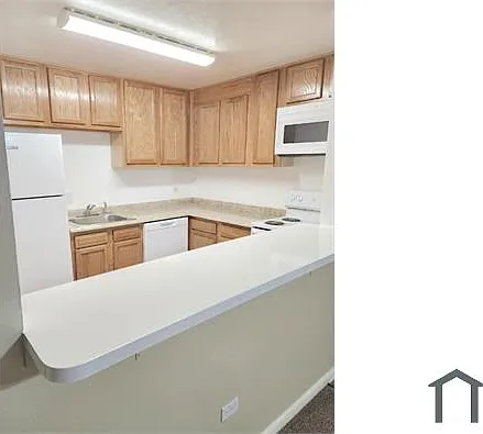 1375 Everett Ct #304