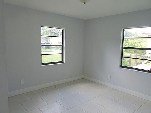 5th image of 4311 Berkley Dr