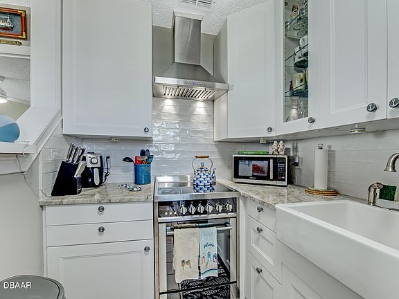 2nd image of 8 Oriole Cir APT A