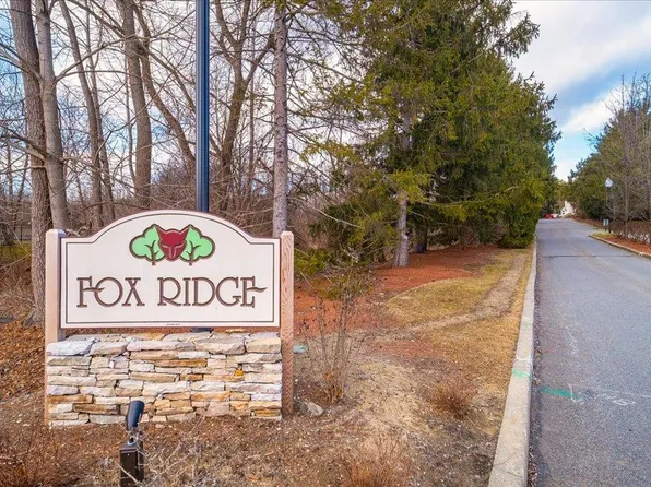 8 Berwick Court, Fishkill, NY 12524