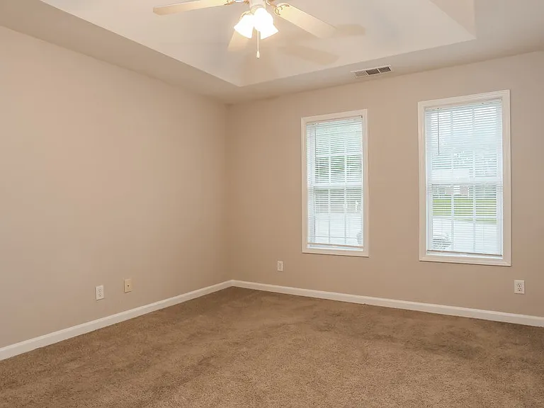 9490 Pebble Creek Ct — Photo 11