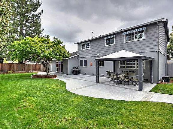 2nd image of 21877 Wilson Ct