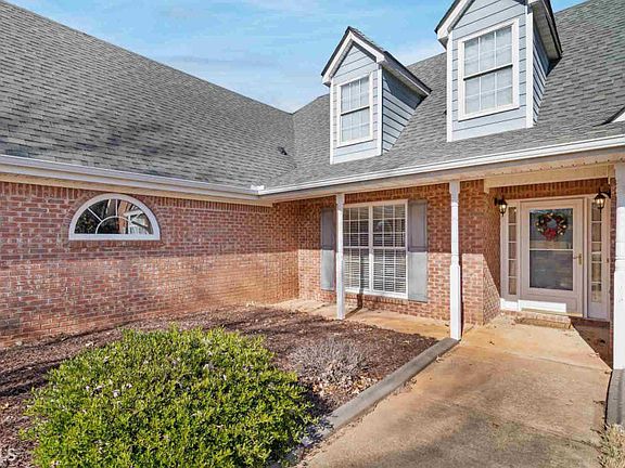 3rd image of 1089 Maria Dr