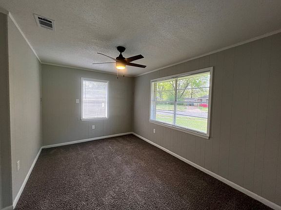 4th image of 3606 Sharpe Ave