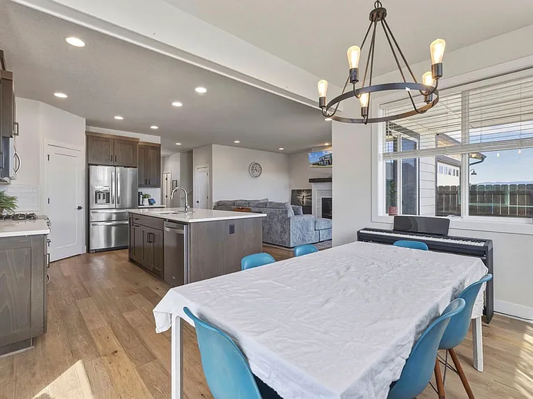 1008 NE Whistle Way — Photo 12
