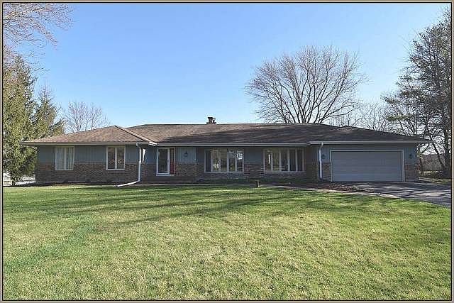 1st image of 38W127 Rosewood Ln