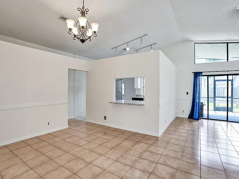 3151 NW 107th Dr — Photo 6