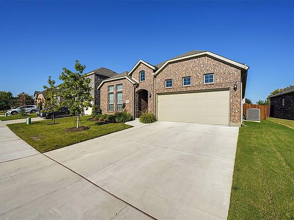 3rd image of 9508 Meadowpark Dr