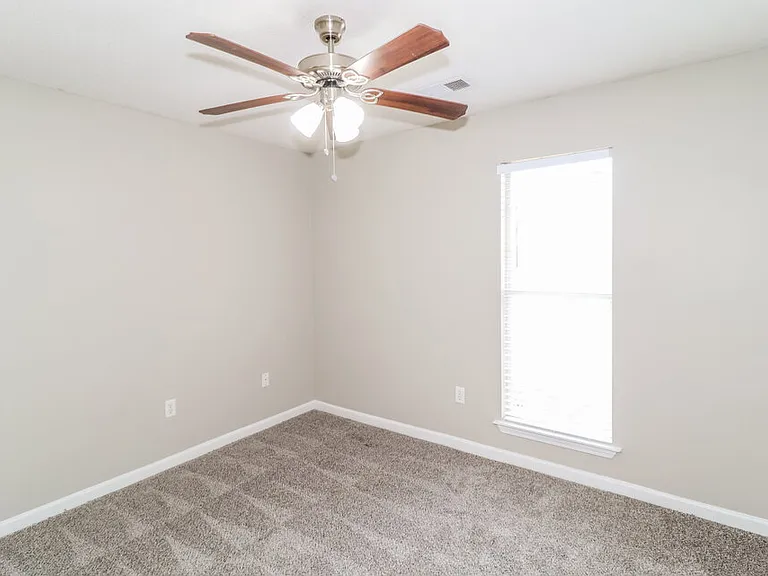 1741 Madison Ave — Photo 13