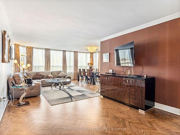 3rd image of 7 Townsgate Dr #604