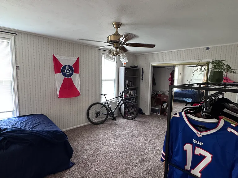 704 S Lorraine Ave — Photo 7