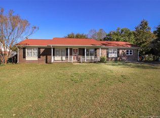 7719 Adolphus Dr, Fayetteville, NC 28314