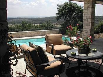 5th image of 1305 Majestic Hills Blvd
