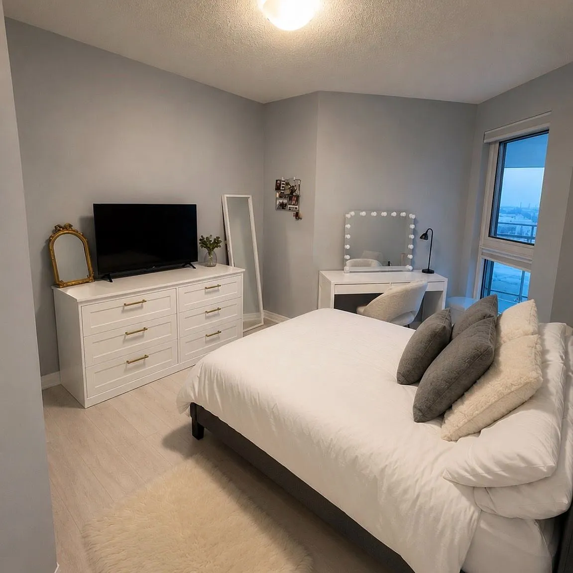 Charisma Condos — Photo 4