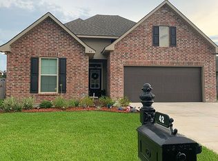 42 Walker Creek Dr, Sulphur, LA 70663