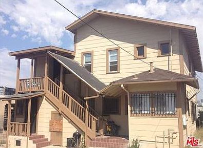 2nd image of 1021 S Berendo St