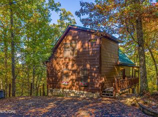 2212 E View Dr, Sevierville, TN 37876