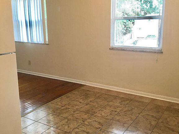 3rd image of 920 E Markwood Ave APT C37