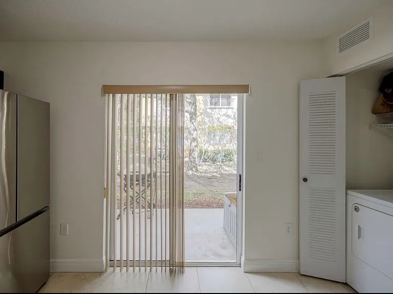 6245 SW 47th Mnr #101 — Photo 21
