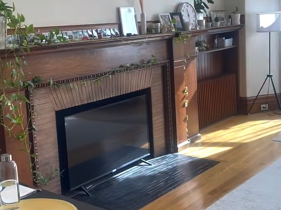 2nd image of 468 Beacon St