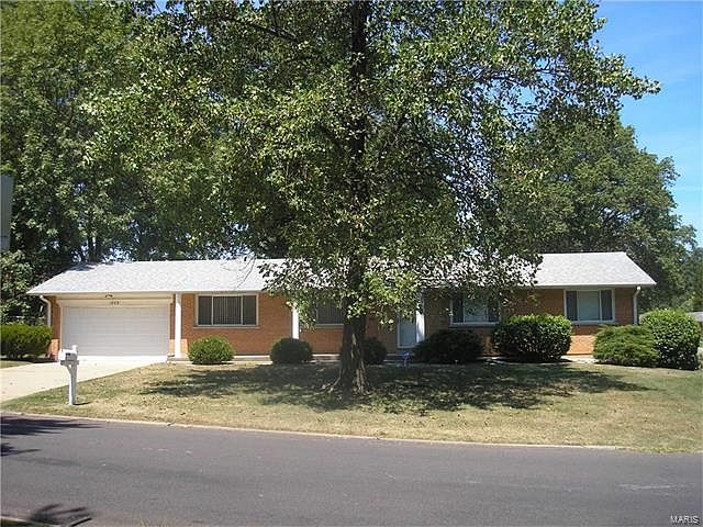 1st image of 1805 Claudine Dr