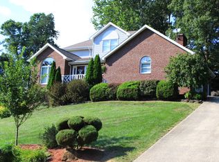3220 Deer Creek Ct, Flatwoods, KY 41139