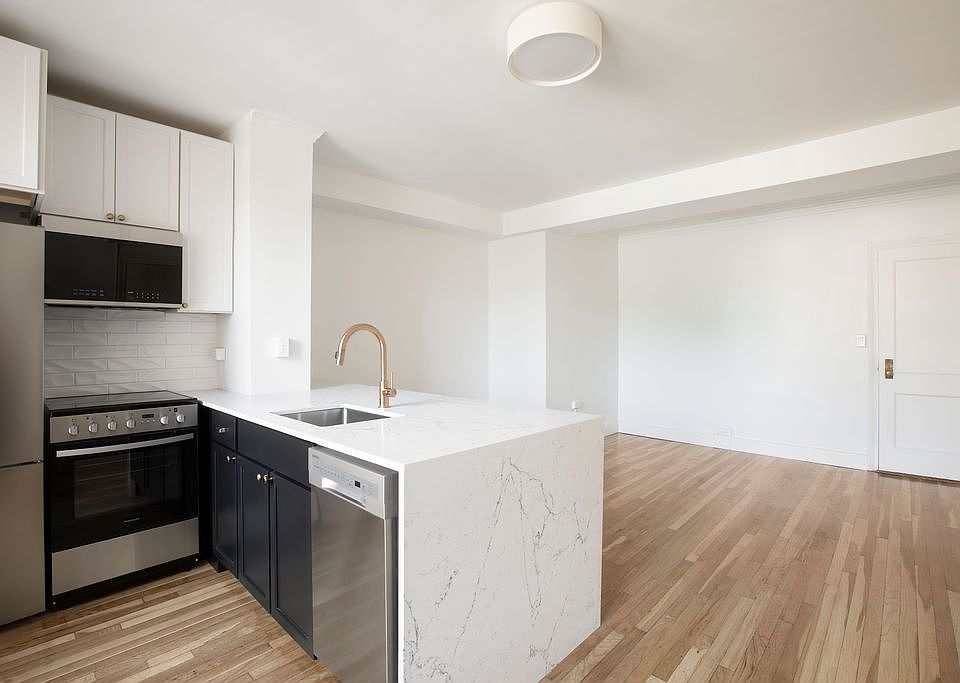 1st image of 1284 Beacon St #3964115