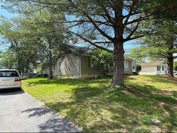 4th image of 29 Lee Way