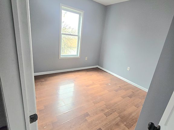 3rd image of 483 Avon Ave #G3