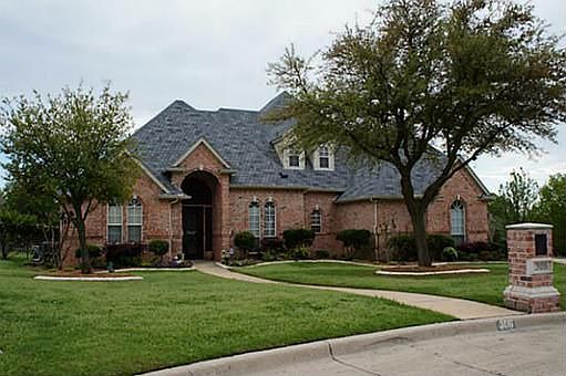 1st image of 306 Bandera Ct