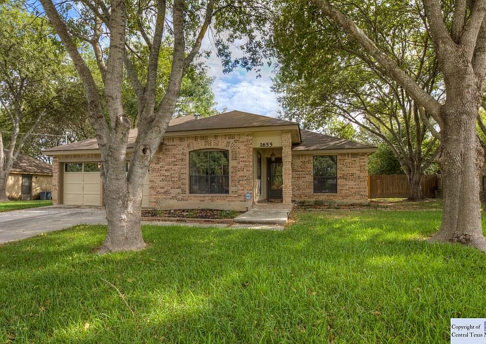 1st image of 1655 Camellia Ln