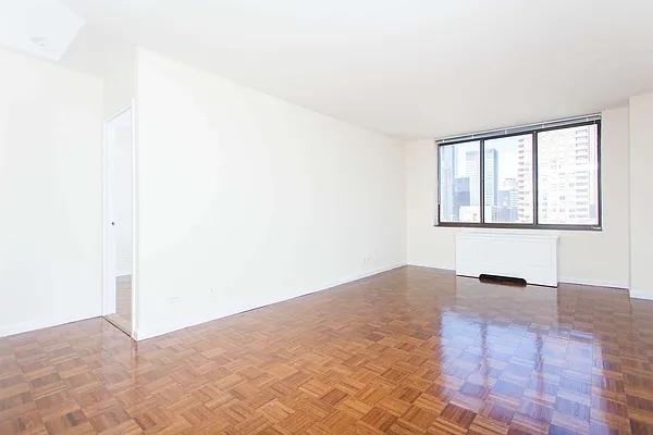 Rented by Mirador Real Estate | media 23