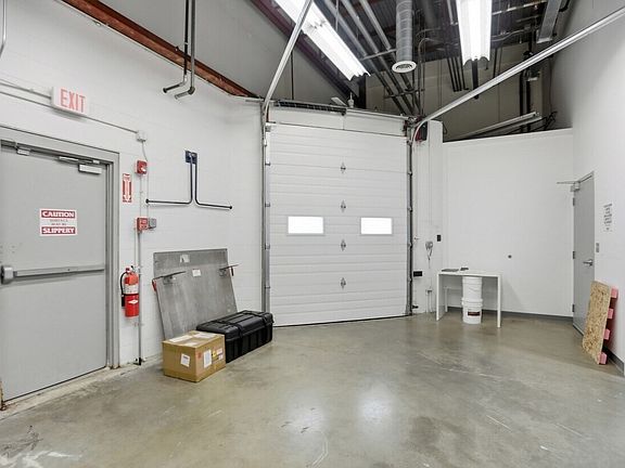 5th image of 160 Ayer Rd #1