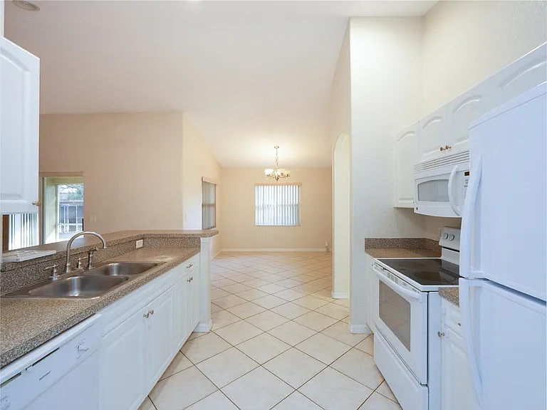 2157 Tejon Ave — Photo 17