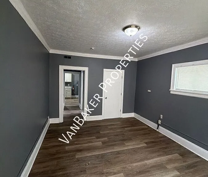 3498 Bosworth Rd #3 — Photo 9