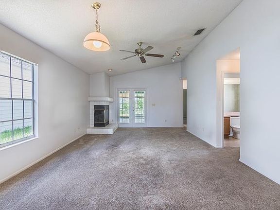 4th image of 126 Lamplighter Dr